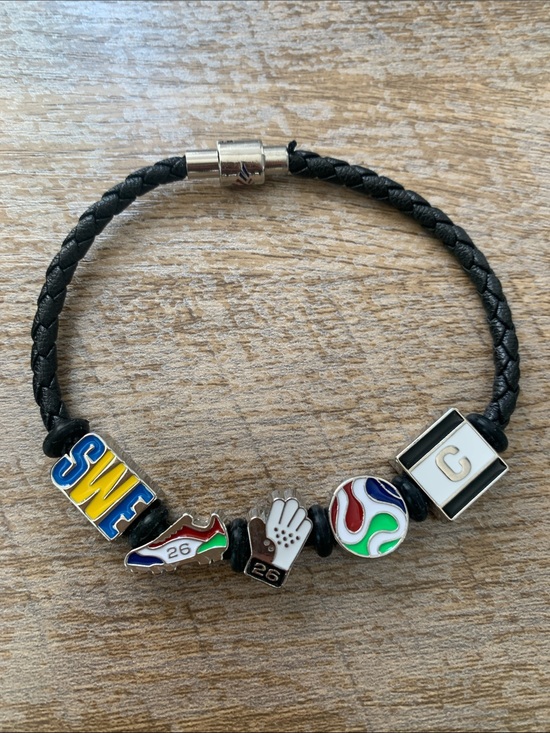 World Cup Other - 🆕- WORLD CUP GENUINE LEATHER CHARM BRACELET SWEDEN 🇸🇪 THEMED- BEADS